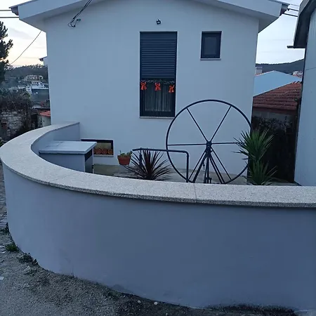 Moradia Empresas Do Areias Village فالي دي كامبرا